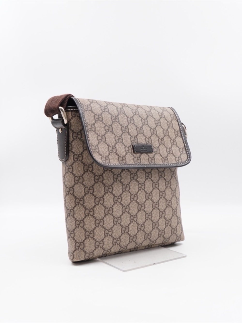 Gucci Brown GG Supreme Canvas Messenger Bag - Picture 4 of 10